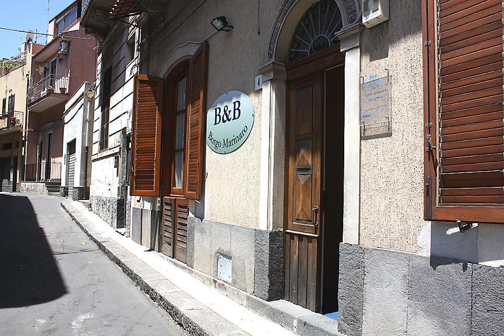 Отель Borgo Marinaro Ачи Костелло Экстерьер фото